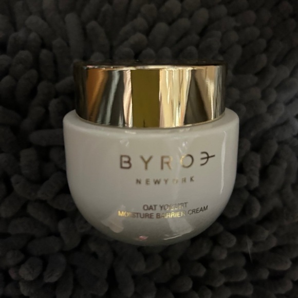 BYROE - Picture 1 of 2